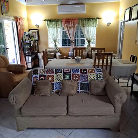 Chaudhry House Montego Bays- 2Nd Floor Apt-2